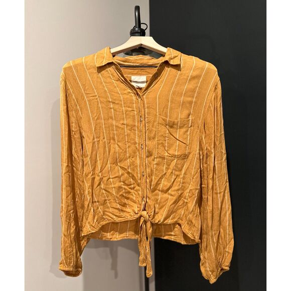 American Eagle Button Down Tie Front Top - Picture 3 of 10